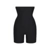 SKIMS BODY CORE SCULPT SZORTY Z WYSOKIM STANEM SKIMS BODY CORE SCULPT SZORTY Z WYSOKIM STANEM