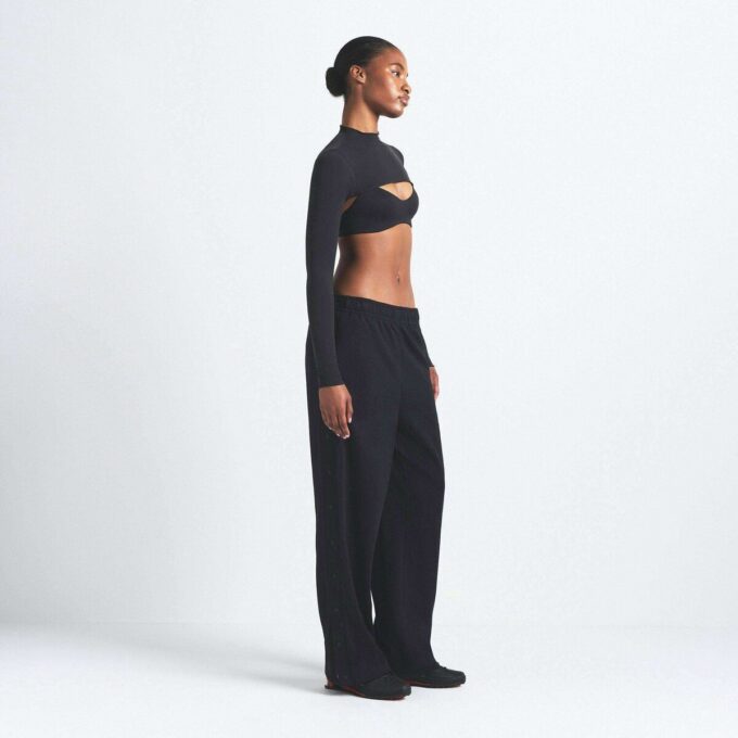 SPODNIE NikeSKIMS MATTE TRICOT SIDE SNAPS SPODNIE NikeSKIMS MATTE TRICOT SIDE SNAPS