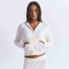 SWETER Z DZIANINY Z KURCZĄCYM SIĘ KAPTUREM ZAPIĘTY NA ZAMEK SWETER Z DZIANINY Z KURCZĄCYM SIĘ KAPTUREM ZAPIĘTY NA ZAMEK