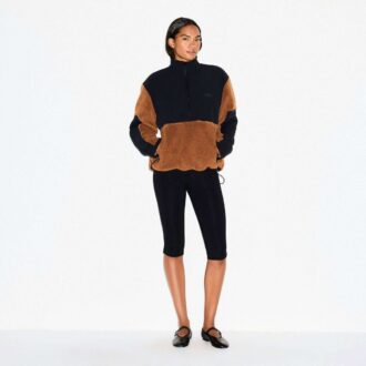 TEDDY OVERSIZE’OWY BLUZA Z ZAPIĘCIEM NA PÓŁ ZAMEK