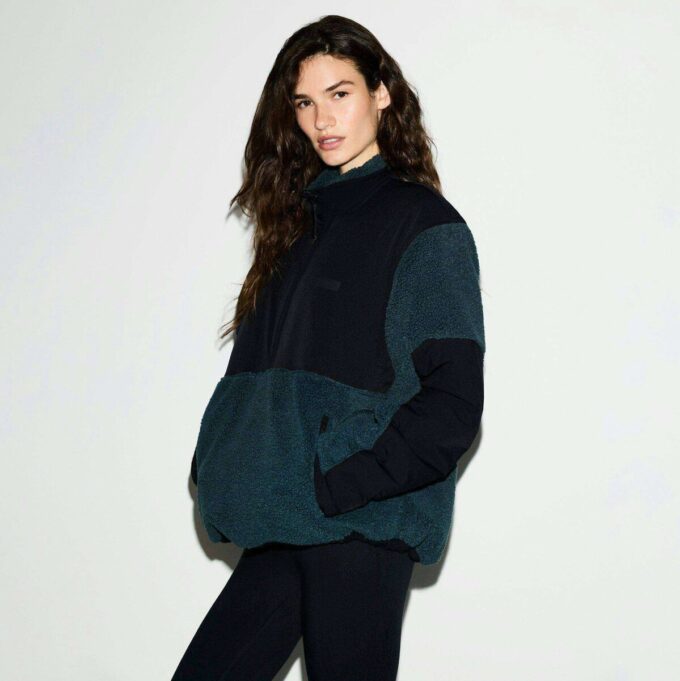 TEDDY OVERSIZE’OWY BLUZA Z ZAPIĘCIEM NA PÓŁ ZAMEK TEDDY OVERSIZE’OWY BLUZA Z ZAPIĘCIEM NA PÓŁ ZAMEK